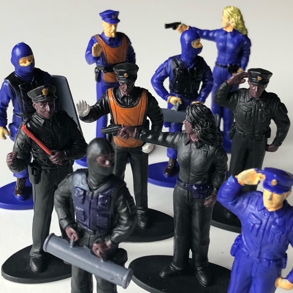 CP figures - Picture 4 of 6